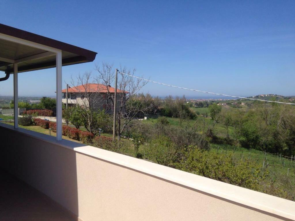 Villetta Le Rose Tavullia Bagian luar foto