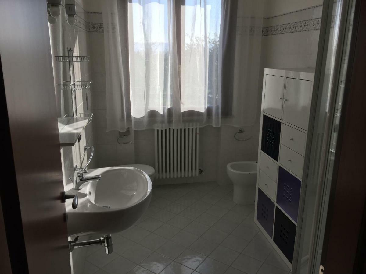 Villetta Le Rose Tavullia Bagian luar foto